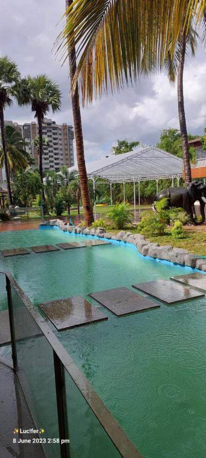 Udaya Resort Palakkad Extérieur photo