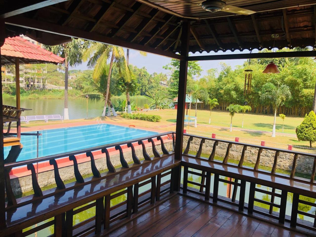Udaya Resort Palakkad Extérieur photo